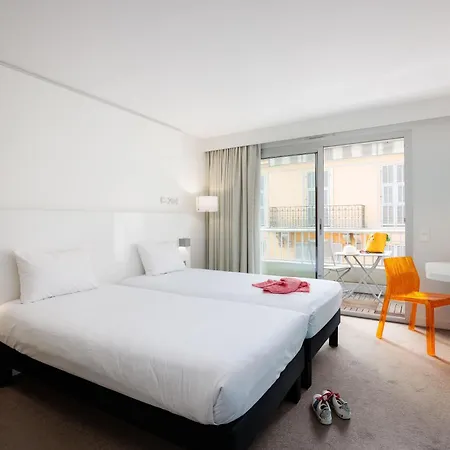 Ibis Styles Centre 3*