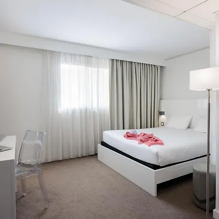 Ibis Styles Centre Hotel