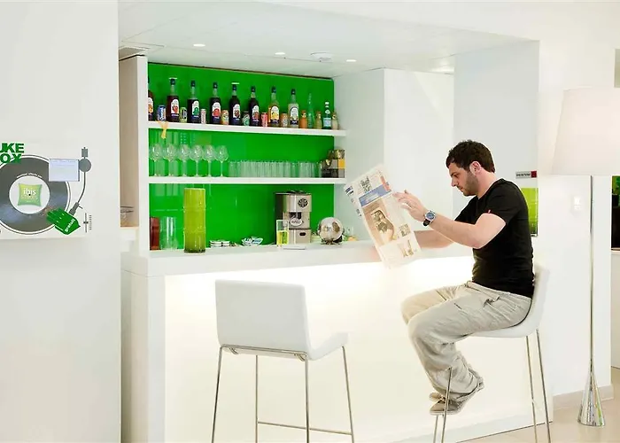 Ibis Styles Centre 3*