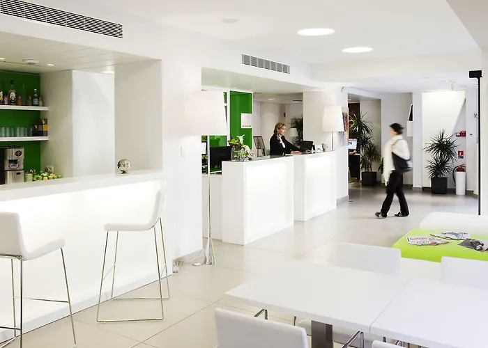Ibis Styles Centre Μεντόν