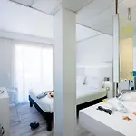 Ibis Styles Centre 3*