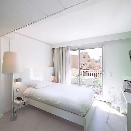 Ibis Styles Centre Menton