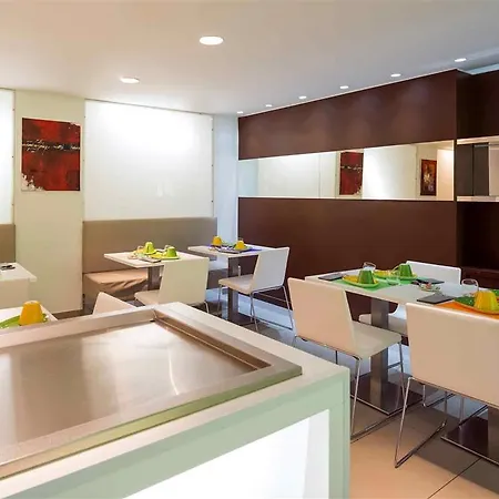 Ibis Styles Centre Hotel