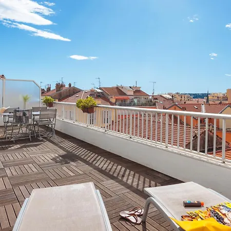 Ibis Styles Centre 3*
