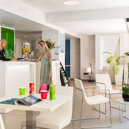 Ibis Styles Centre Hotel 3*