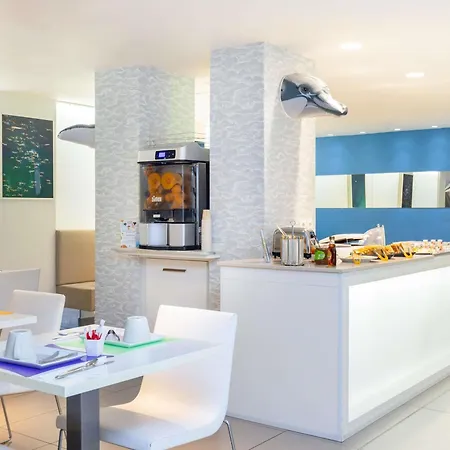 Ibis Styles Centre Hotel Mentone