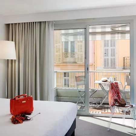 Ibis Styles Centre 3* Ментона