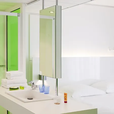 Отель Ibis Styles Centre Ментона