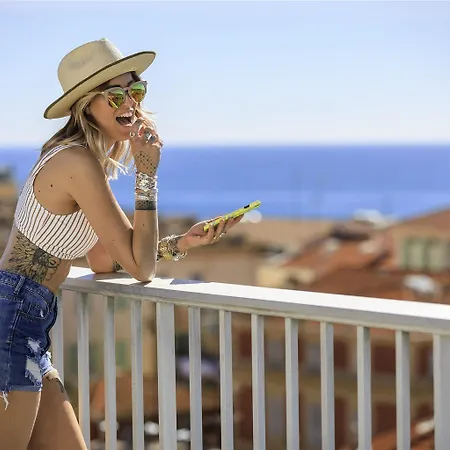 Ibis Styles Centre 3*