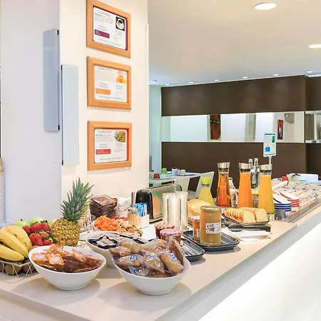 Отель Ibis Styles Centre