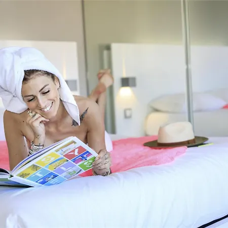 Ibis Styles Centre 호텔 멍똥