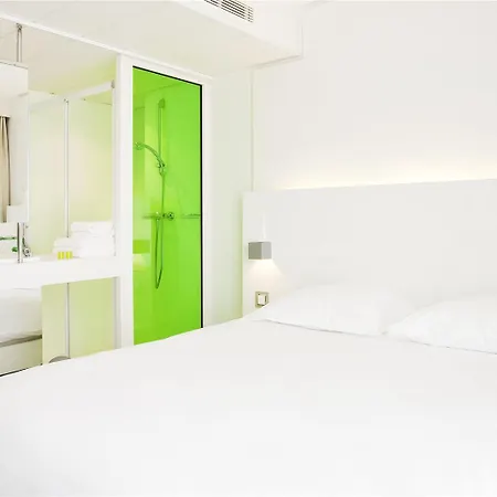 Ibis Styles Centre ホテル 3*
