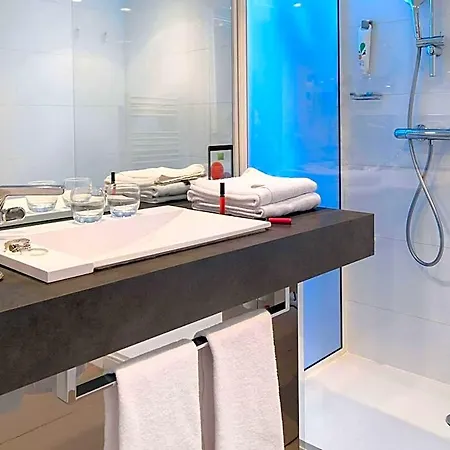 Ibis Styles Centre فندق