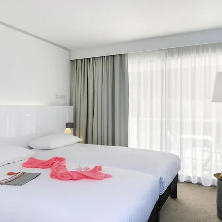 Ibis Styles Centre Hotel 3*