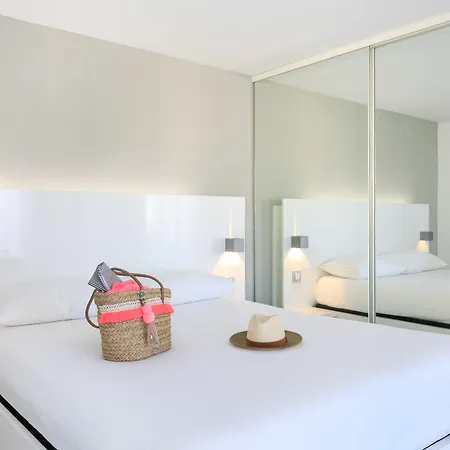 Ibis Styles Centre Hotel 3*