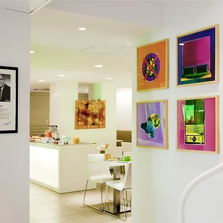 Ibis Styles Centre 3* Mentone