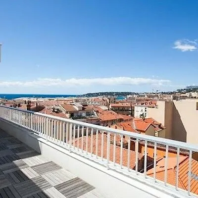 Ibis Styles Centre 3*