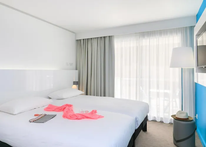 فندق Ibis Styles Centre 3*