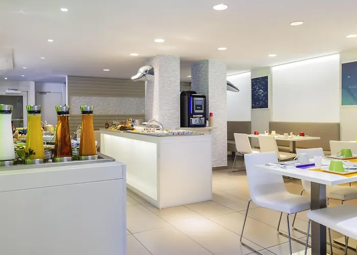 Ibis Styles Centre 3*