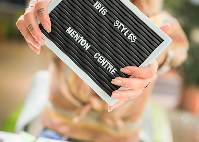 Ibis Styles Centre مينتون