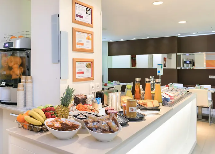 Ibis Styles Centre فندق